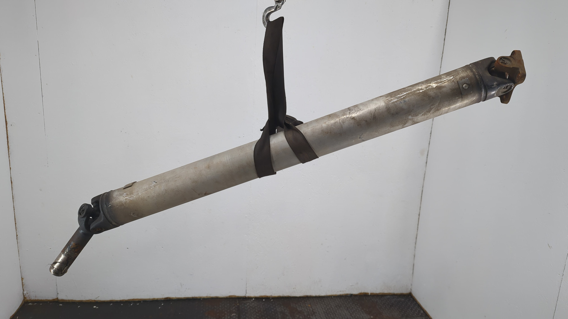 Вал карданный задний