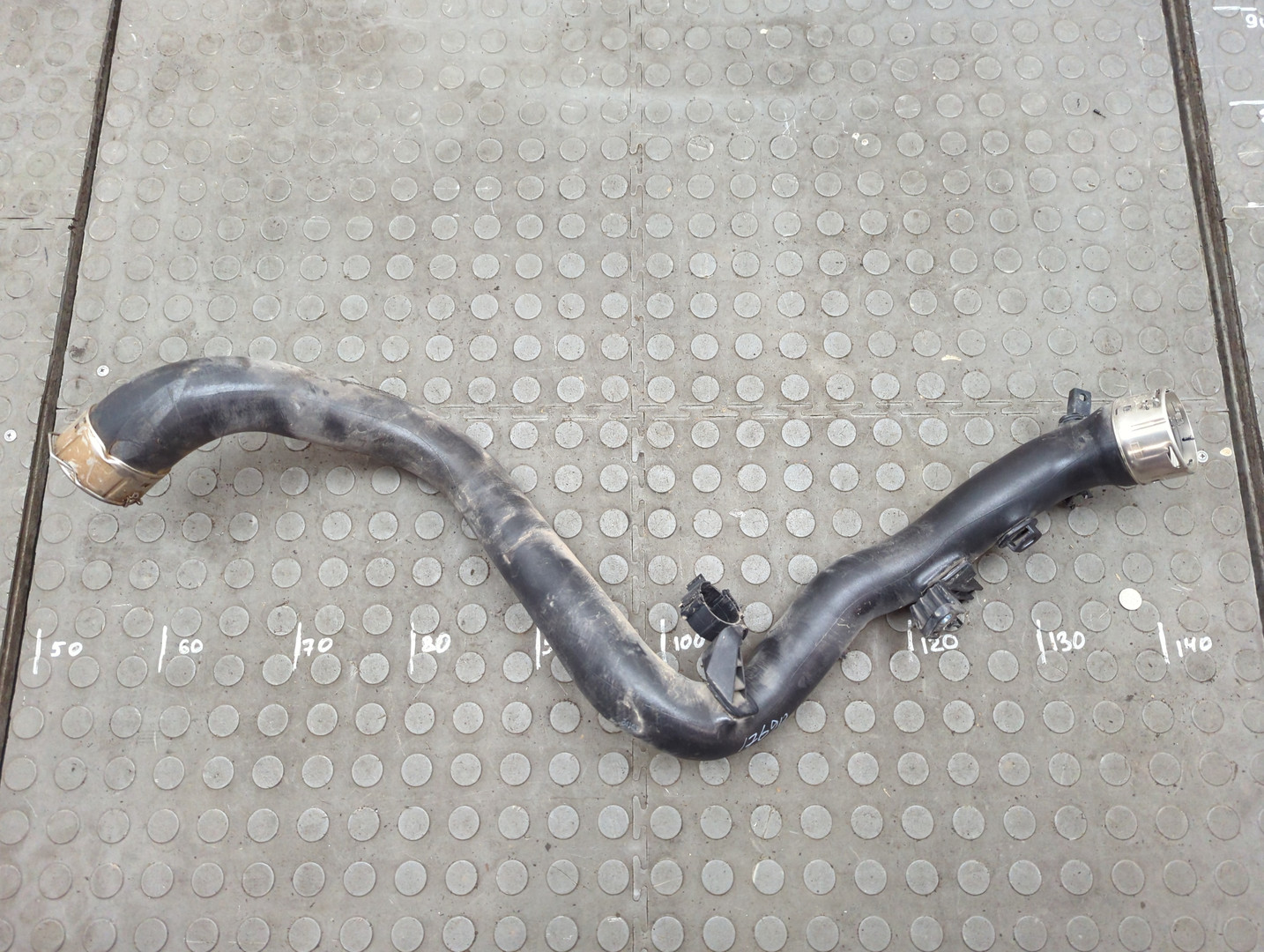 Патрубок интеркулера