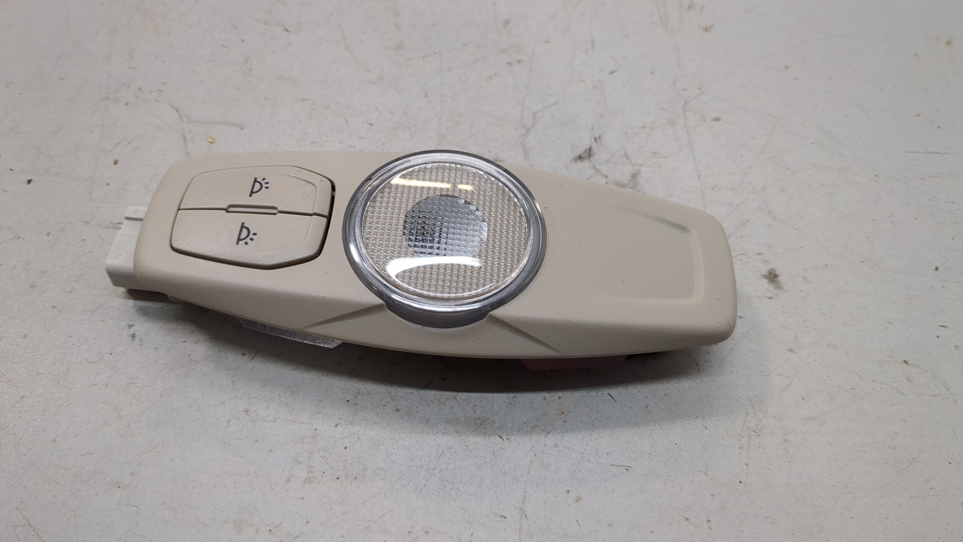 Плафон салонный