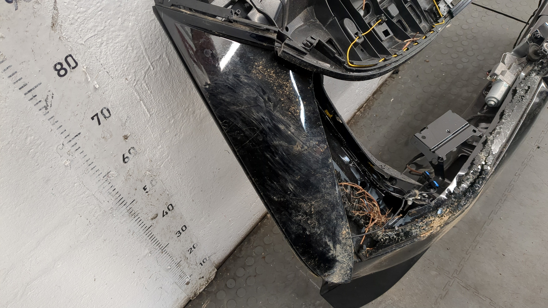 Дверь багажника