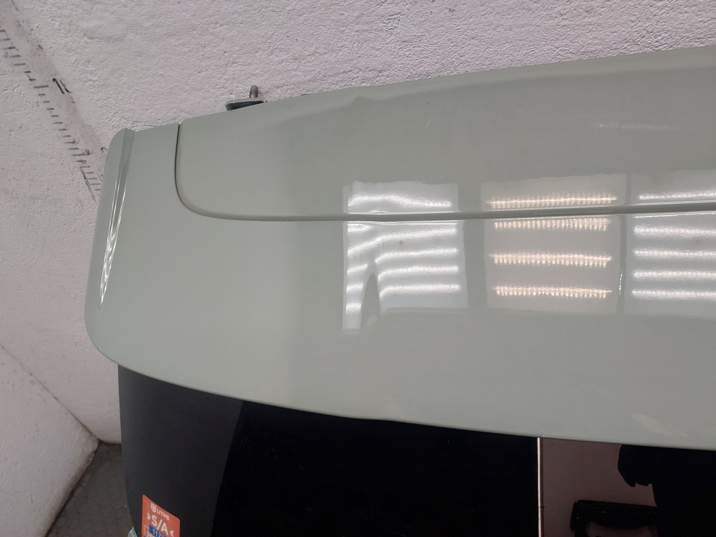 Дверь багажника