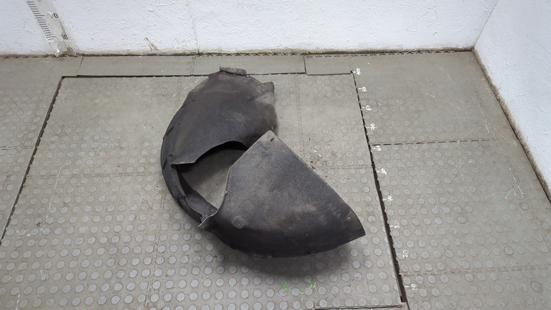 Локер передний правый