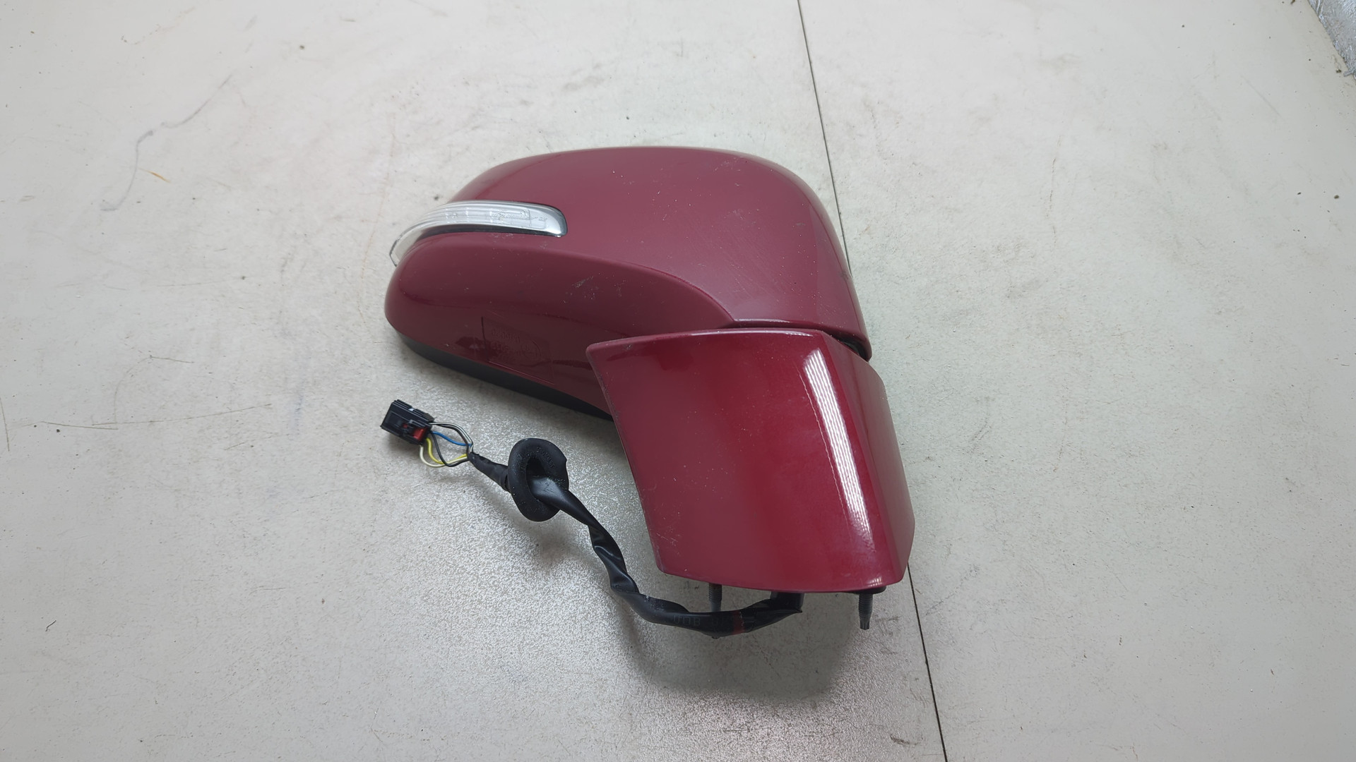 Зеркало правое электрическое