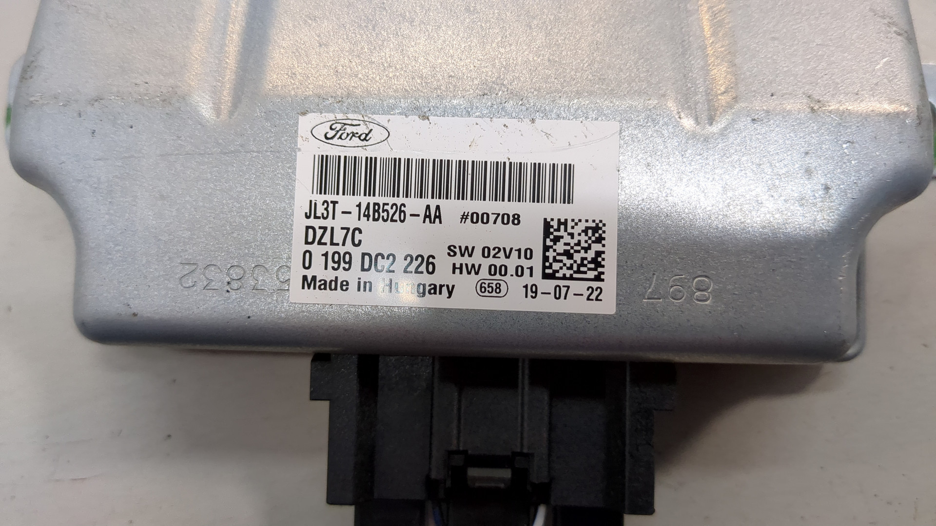 Преобразователь напряжения (адаптер)