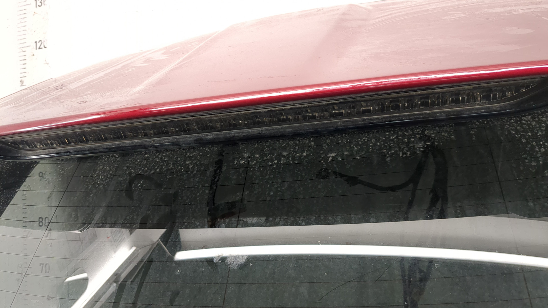 Дверь багажника