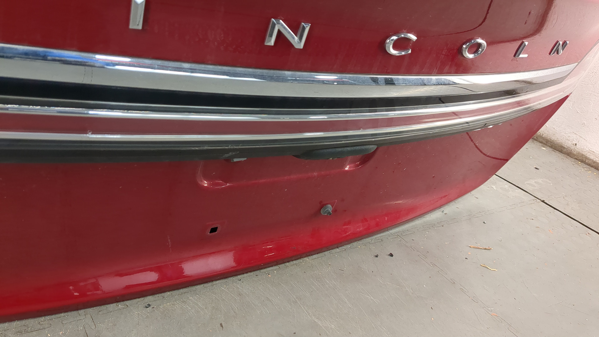 Дверь багажника