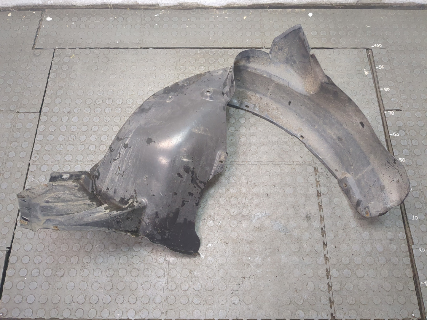 Локер передний правый