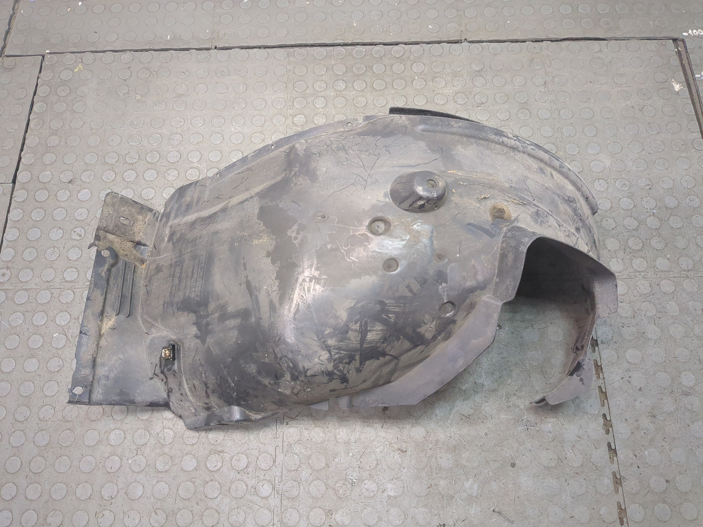 Локер передний левый