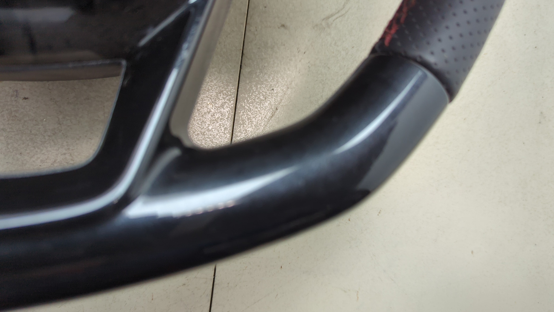 Рулевое колесо (руль)