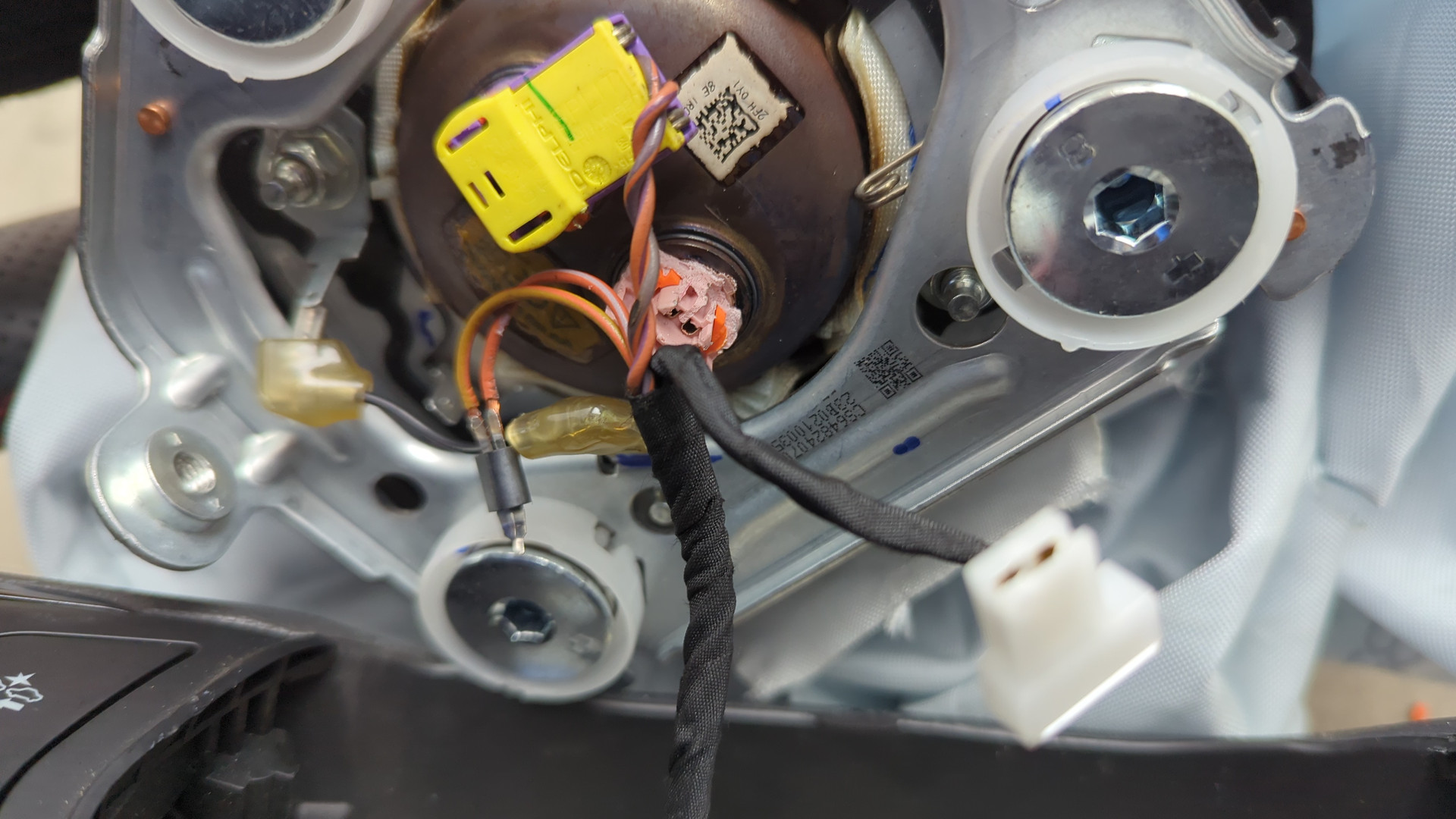 Рулевое колесо (руль)