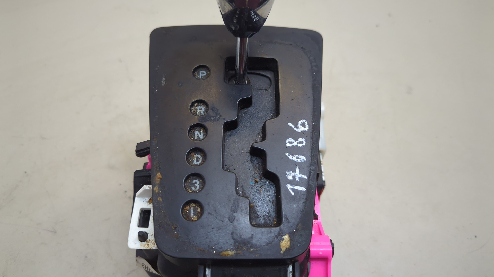 Кулиса МКПП / АКПП