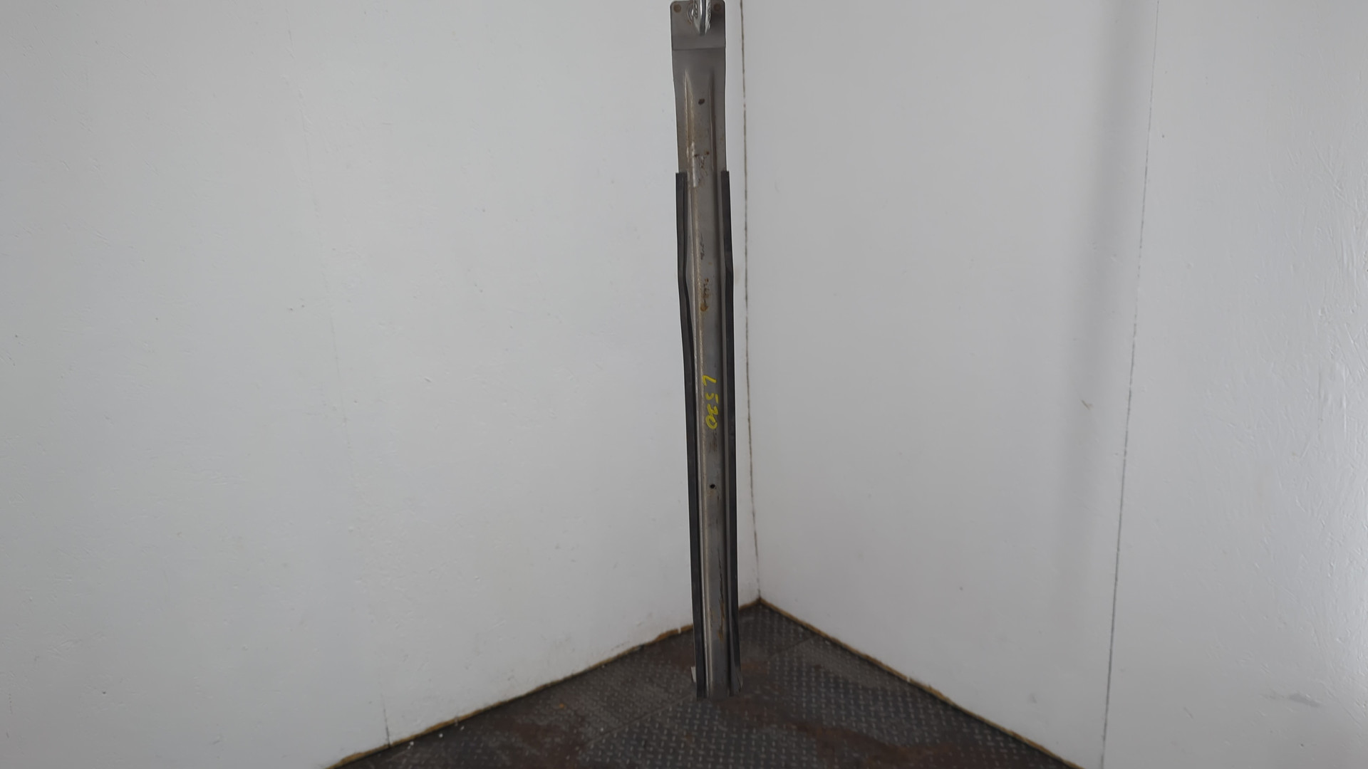 Лента крепления бензобака