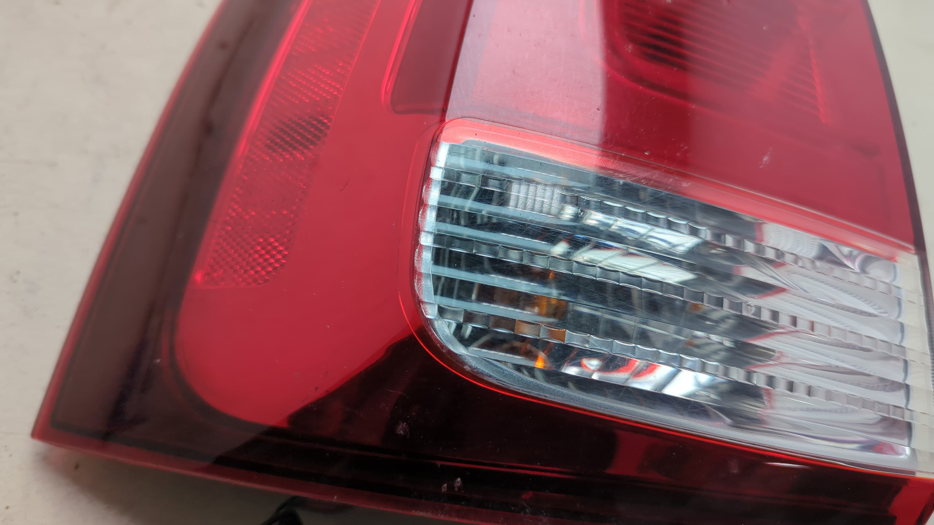 Фонарь задний левый