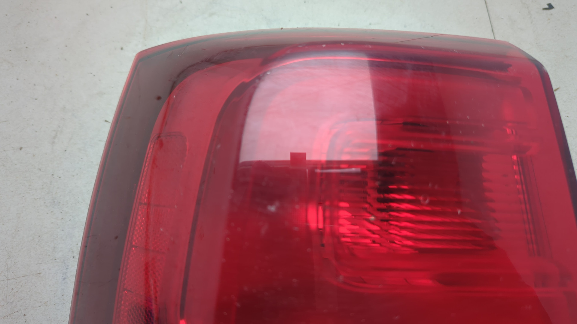 Фонарь задний левый