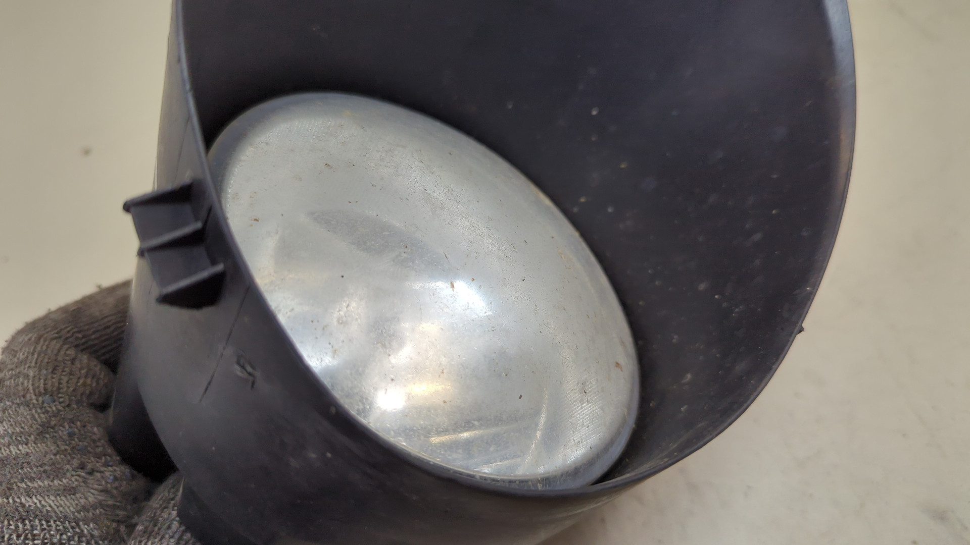 Фара противотуманная левая