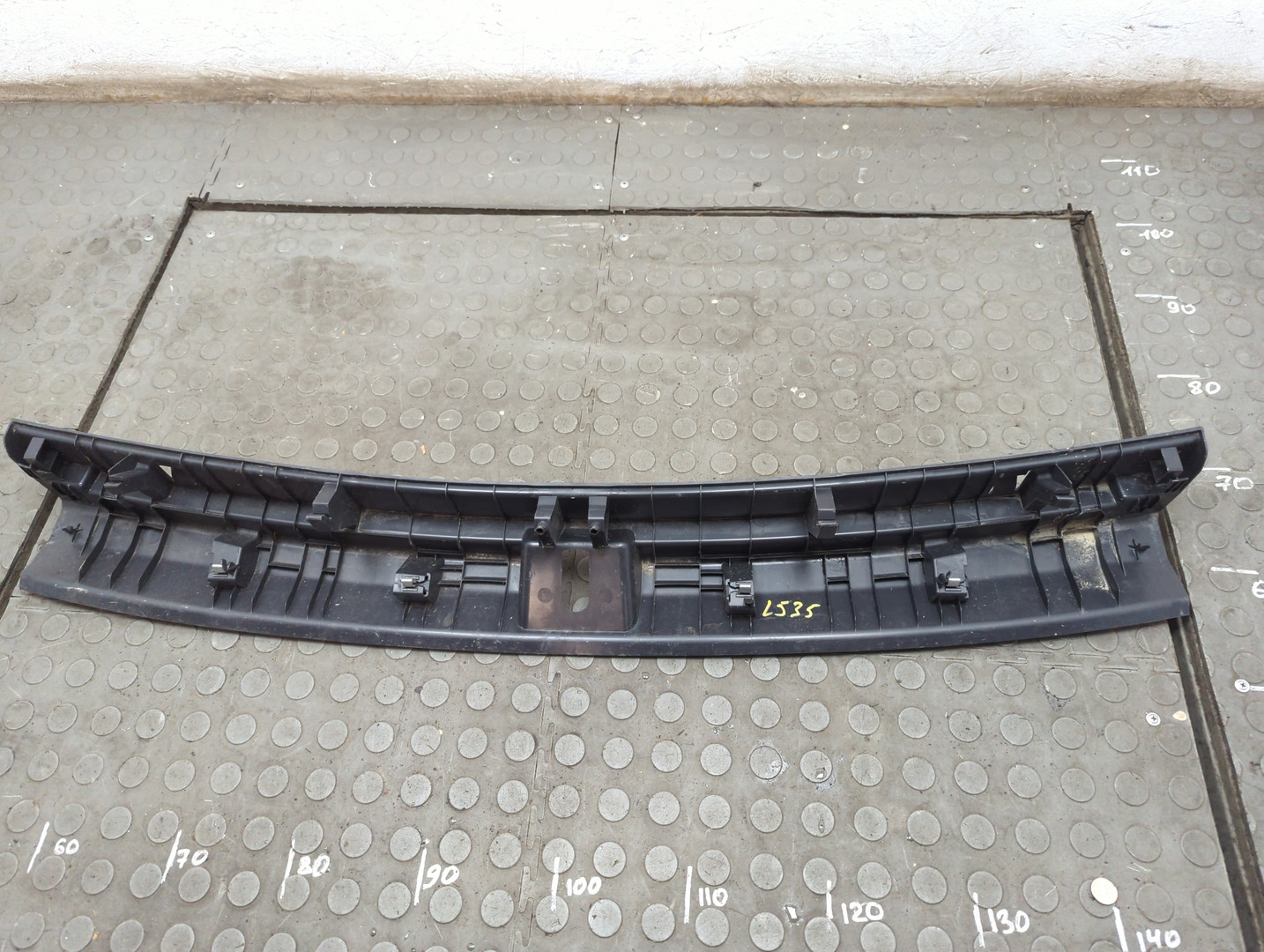 Обшивка багажника