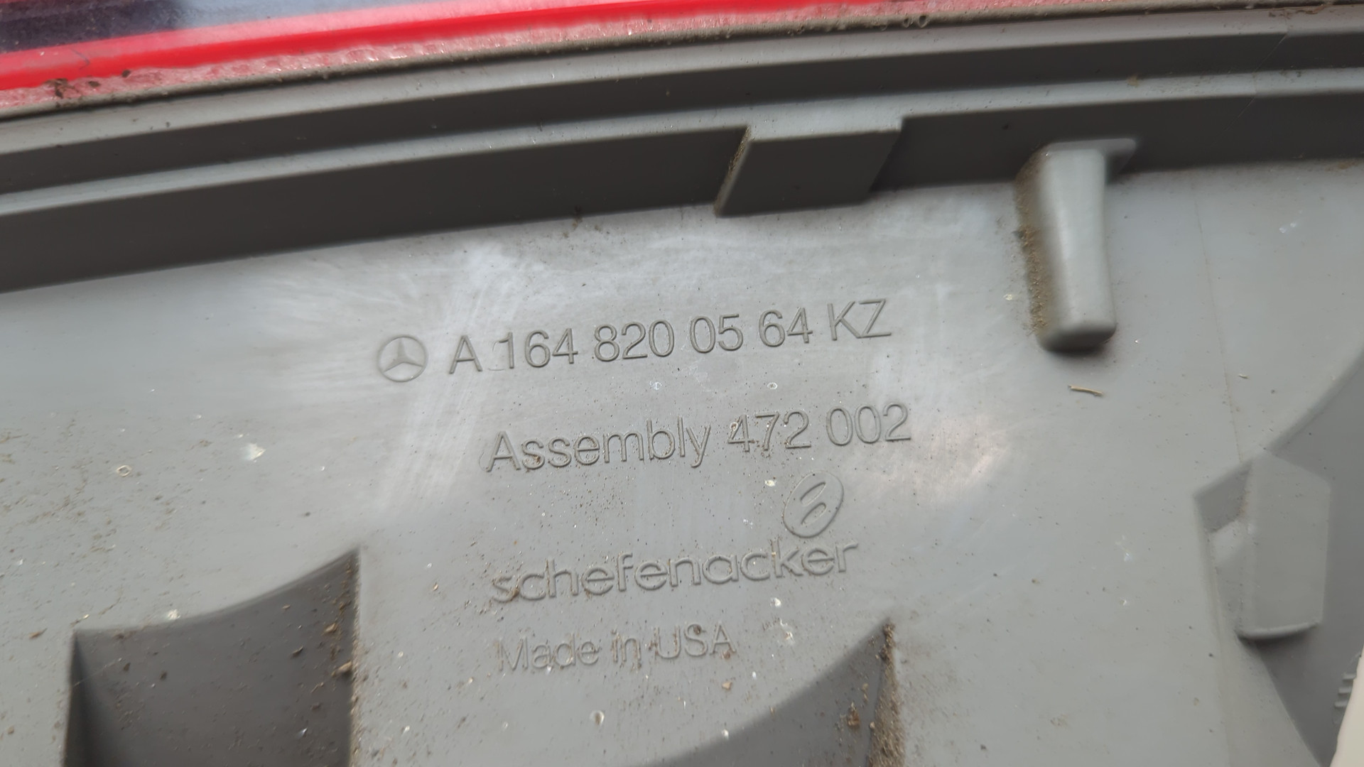 Фонарь задний правый