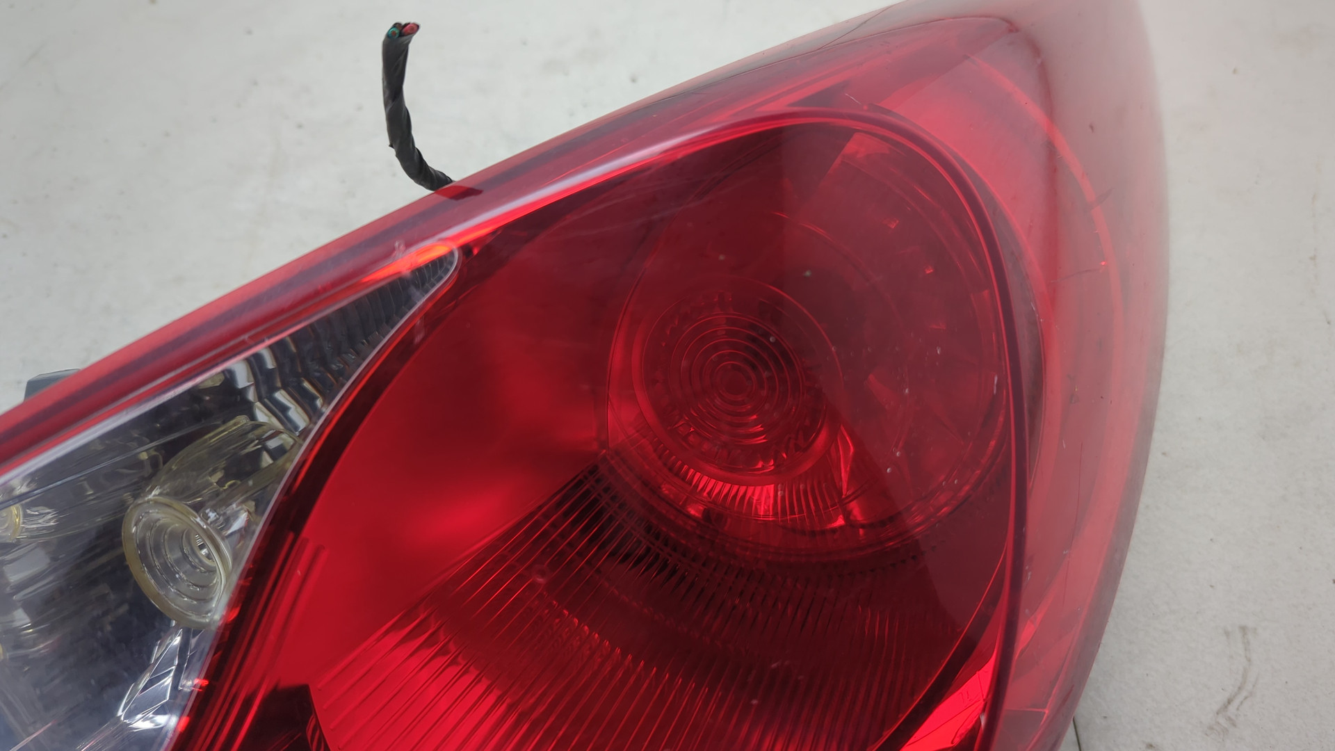 Фонарь задний правый