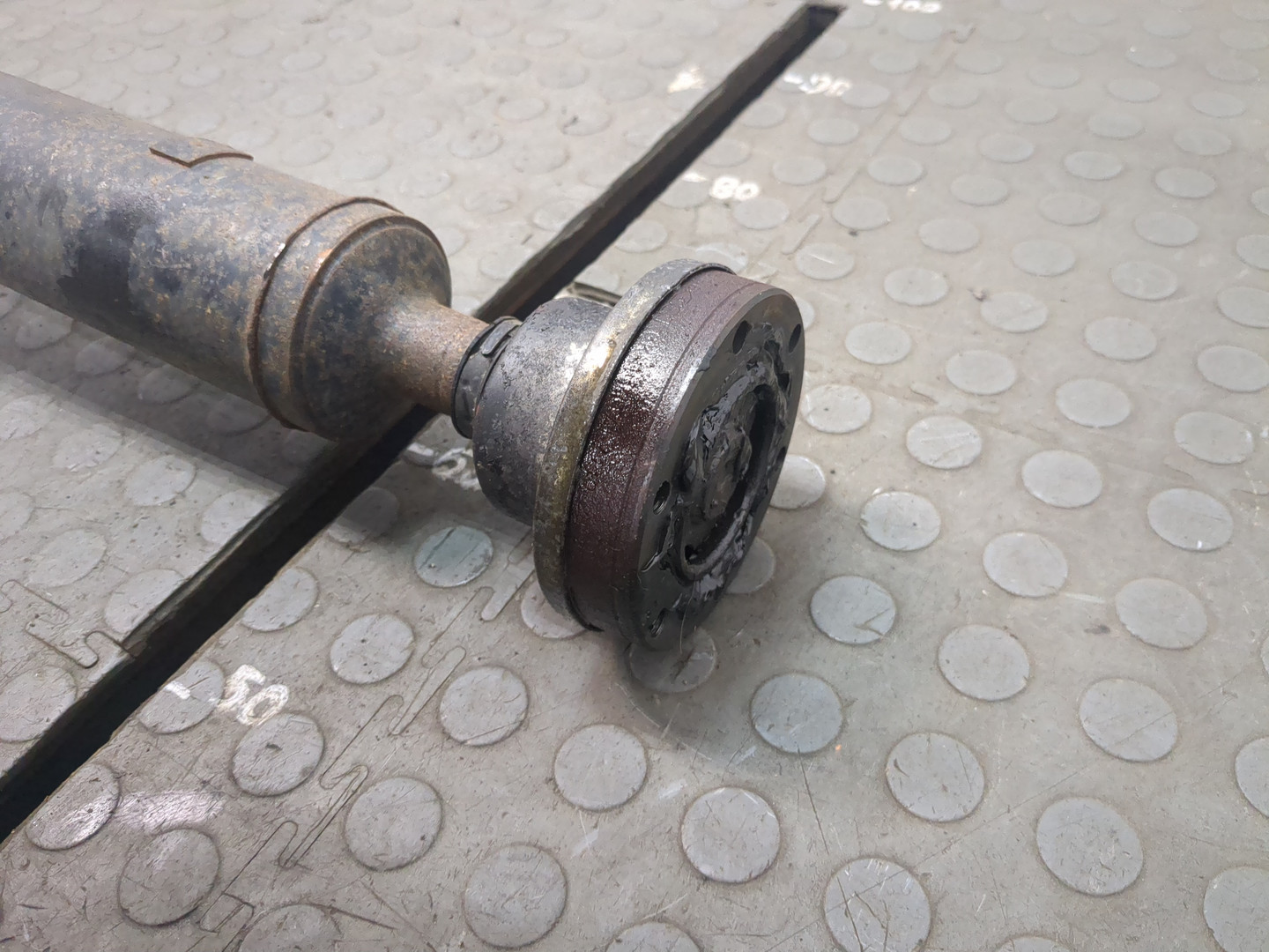 Вал карданный задний