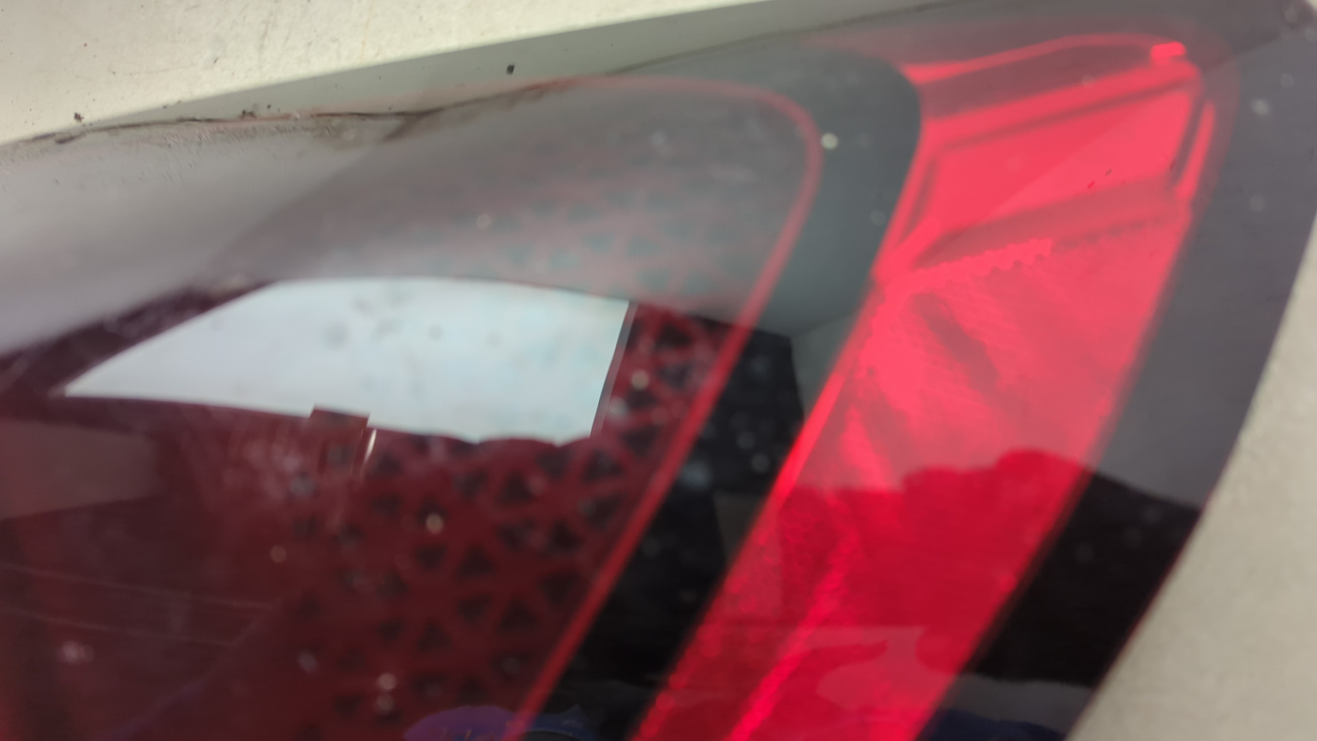 Фонарь задний правый