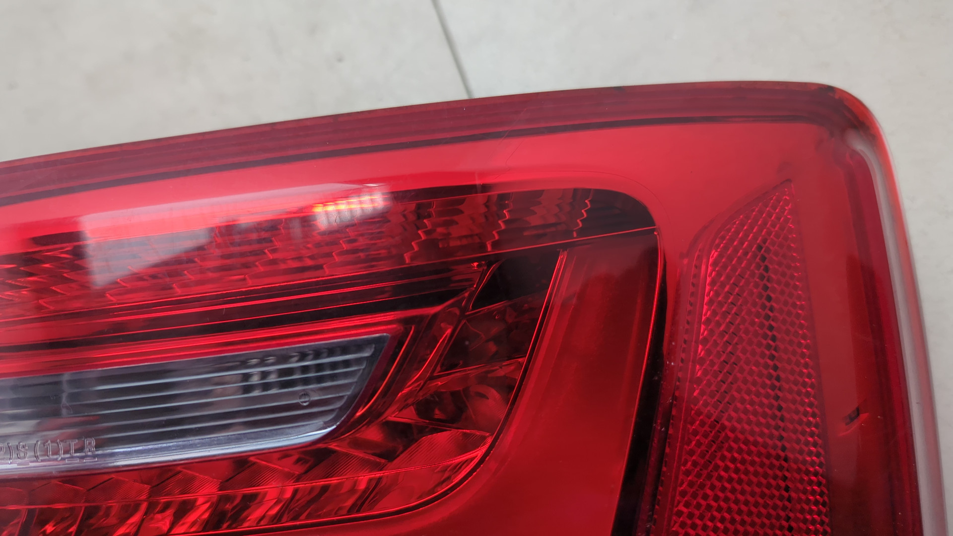 Фонарь задний правый