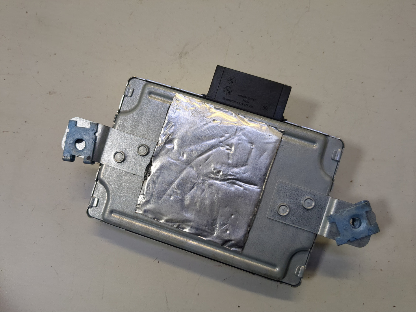 Преобразователь напряжения (адаптер)