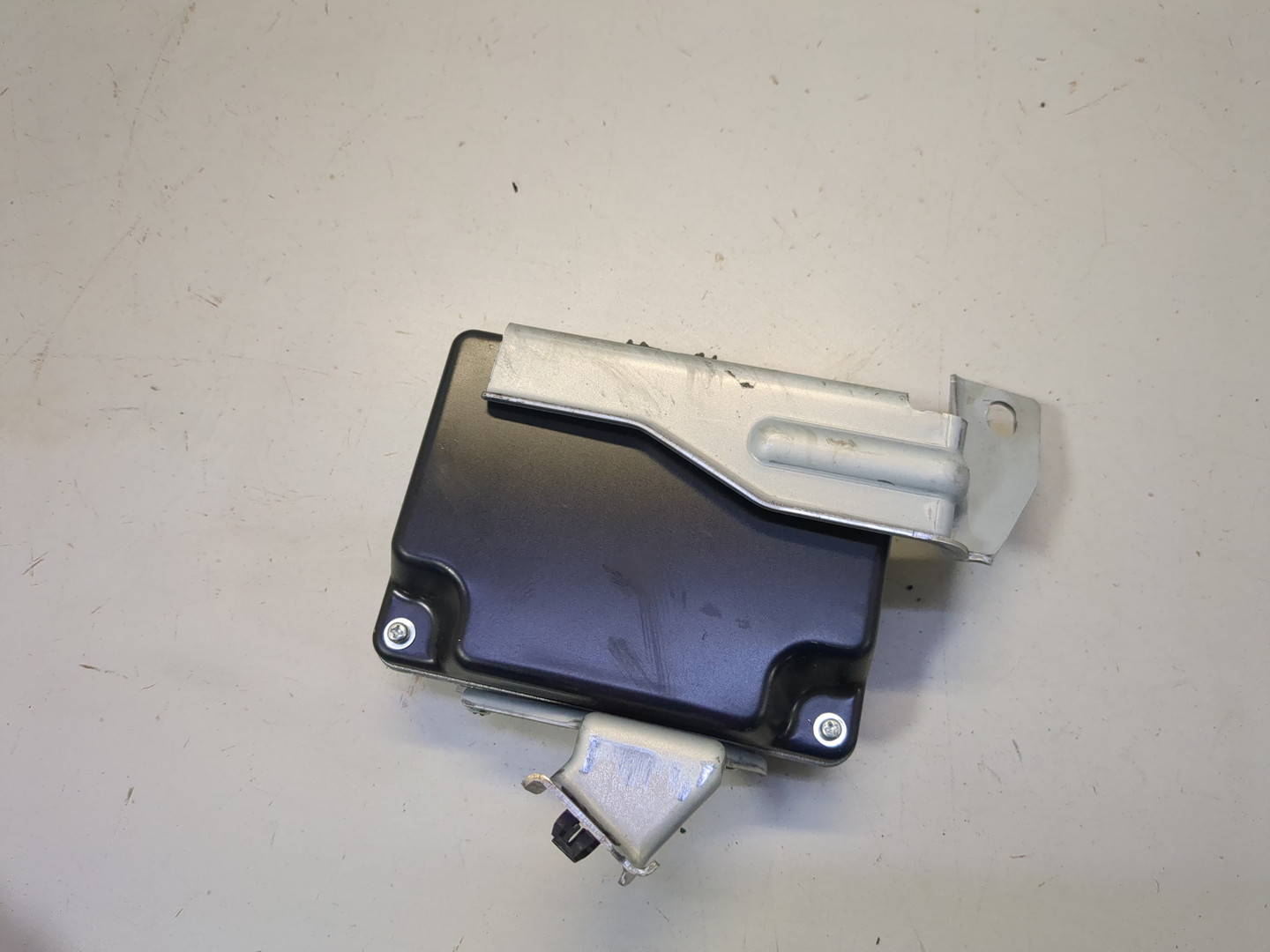 Преобразователь напряжения (адаптер)