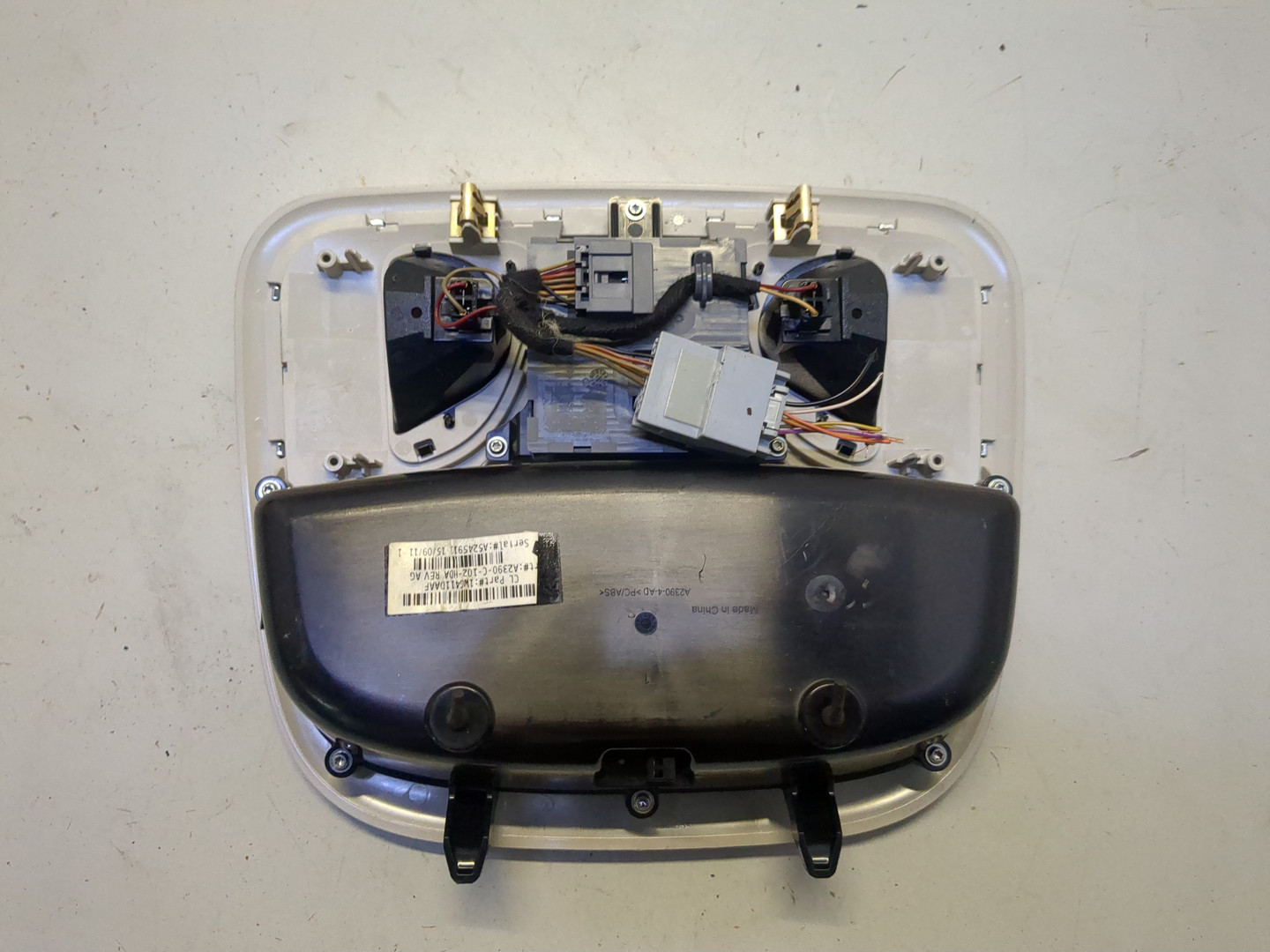 Плафон салонный