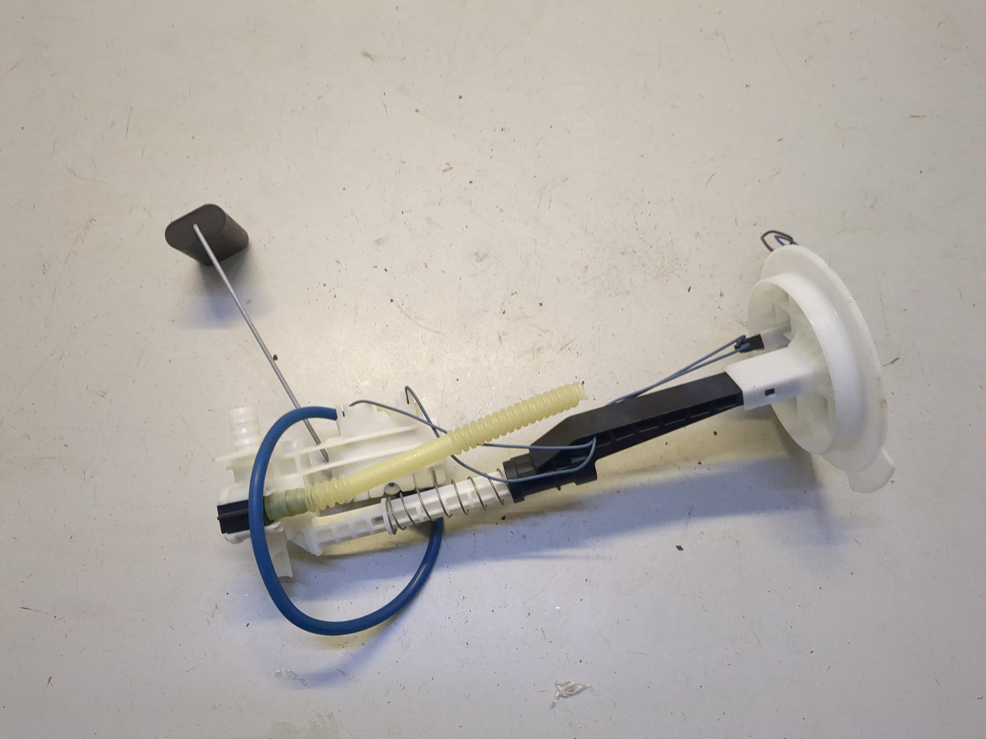 Датчик уровня топлива