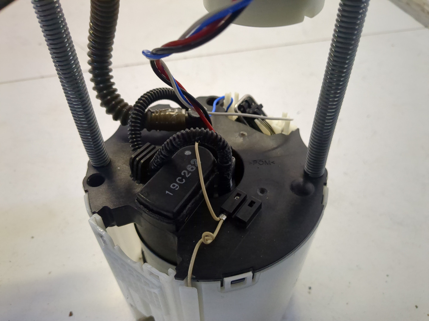 Насос топливный электрический