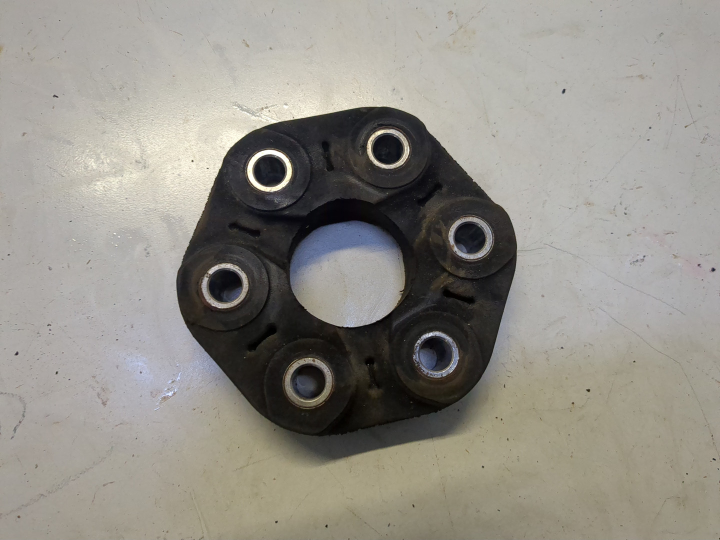 Муфта эластичная карданного вала