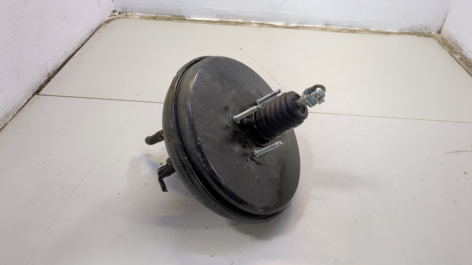 Цилиндр тормозной главный