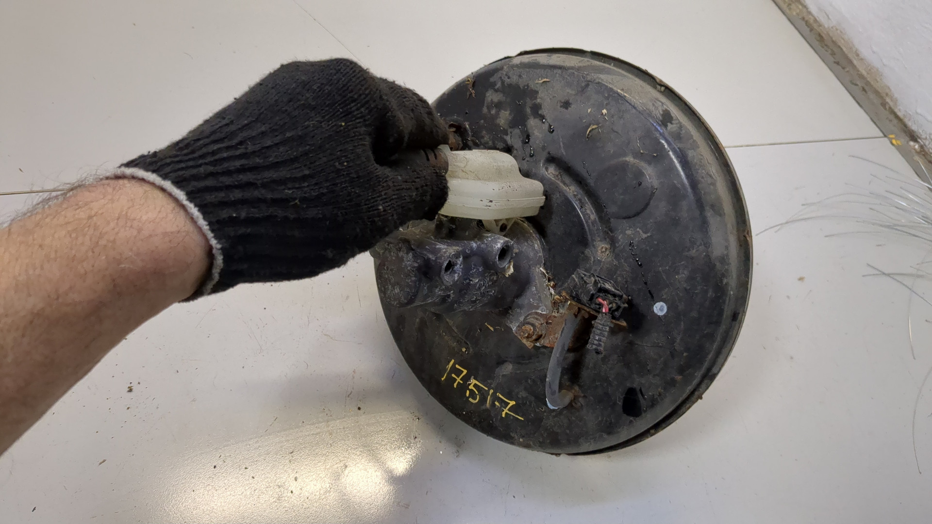 Цилиндр тормозной главный