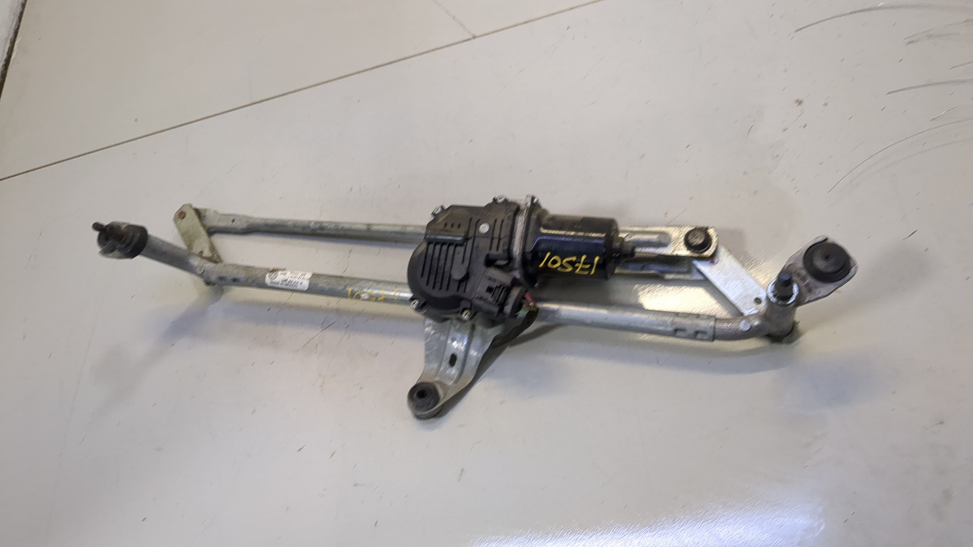 Трапеция стеклоочистителей