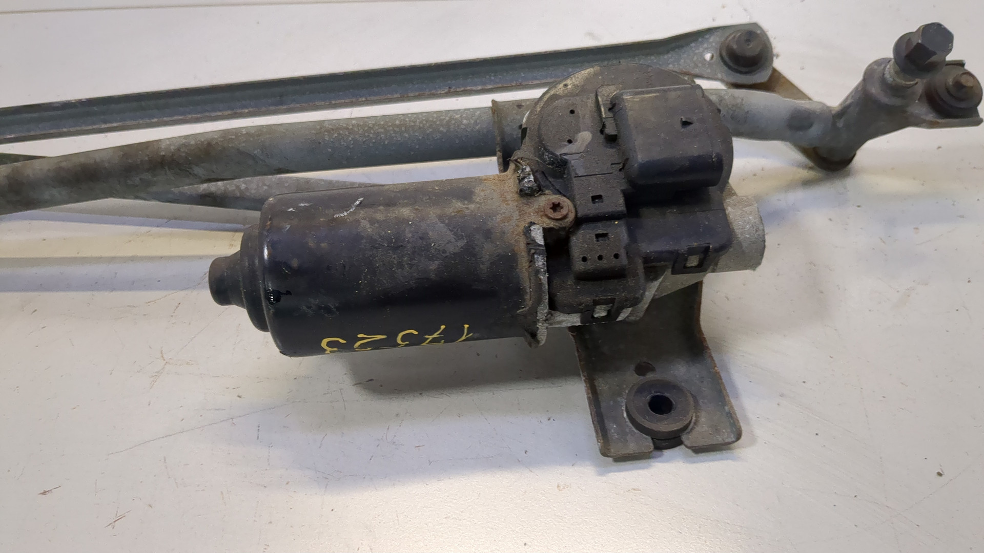 Трапеция стеклоочистителей