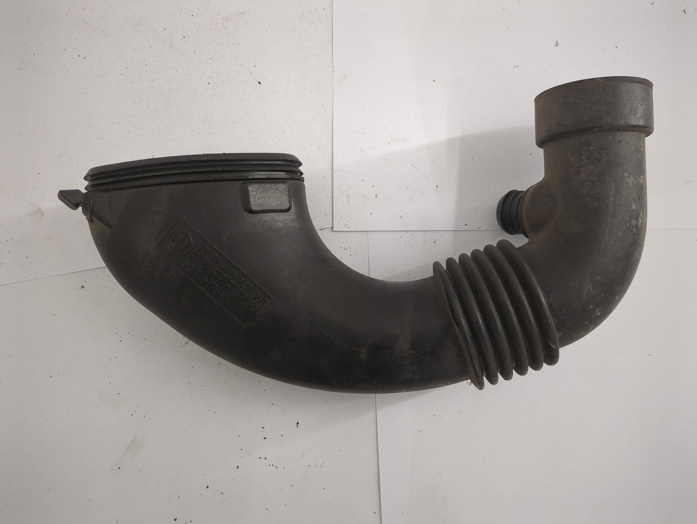 Патрубок воздушного фильтра