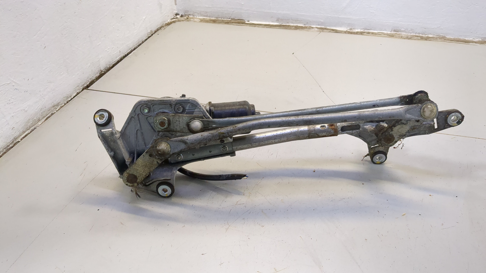 Трапеция стеклоочистителей