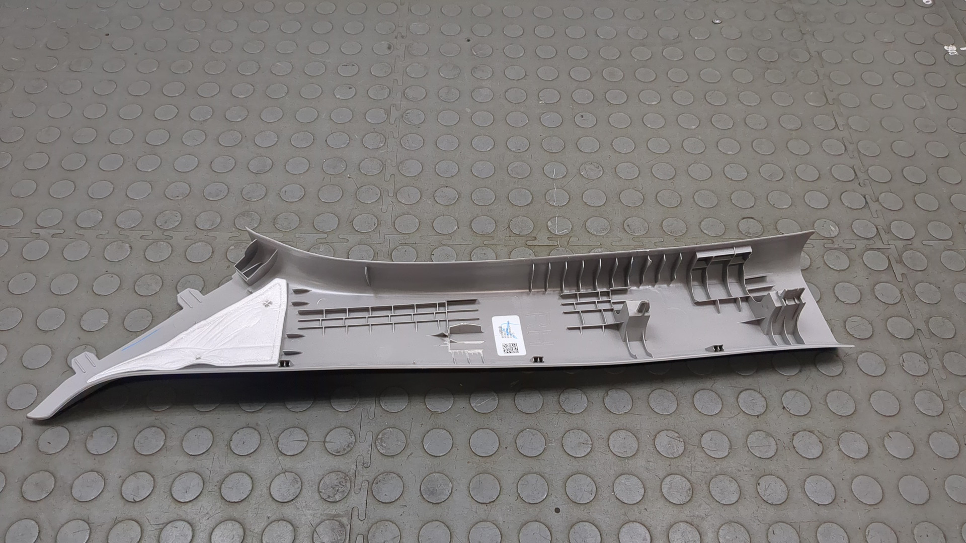 Обшивка стойки