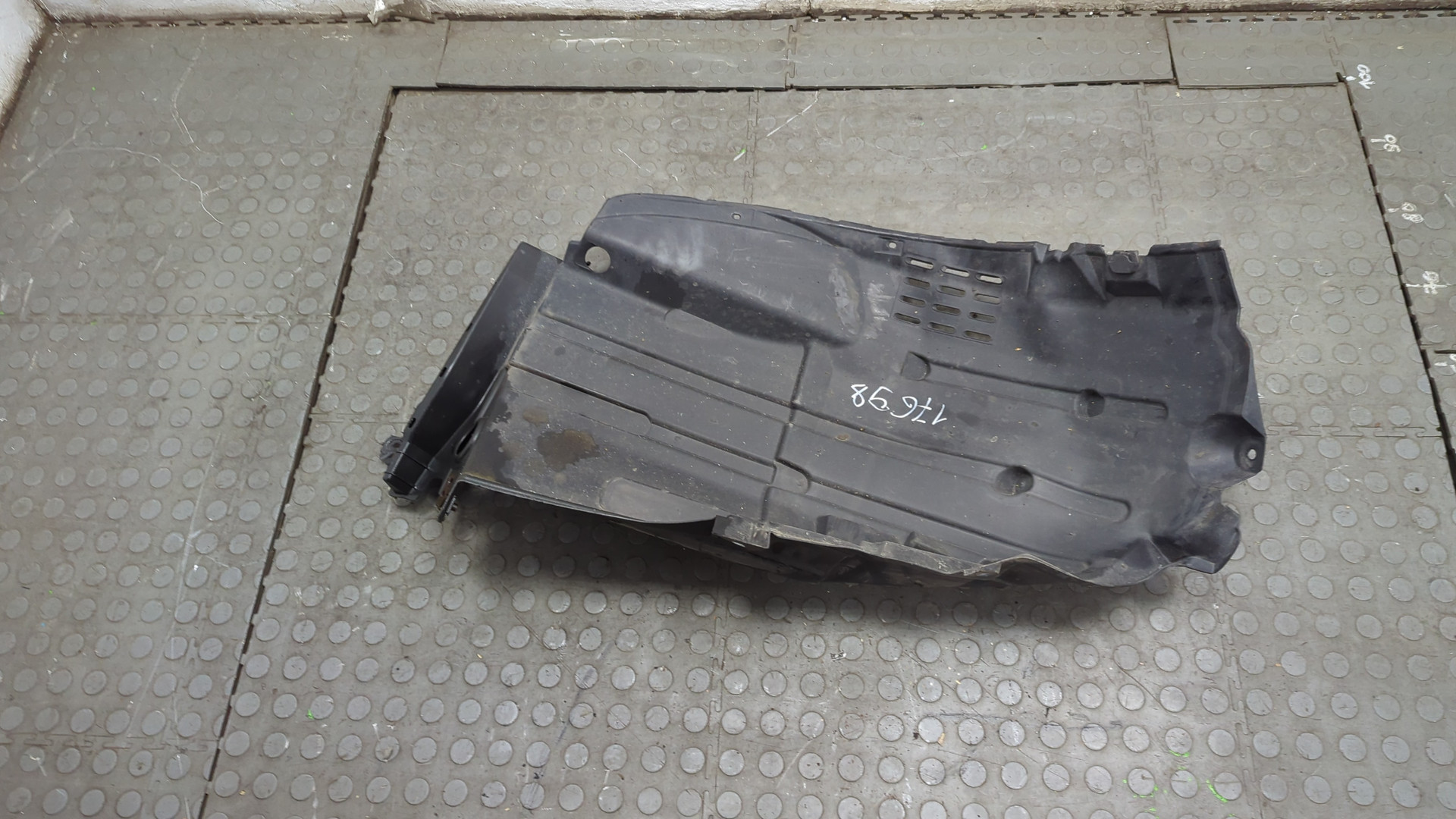 Локер передний левый