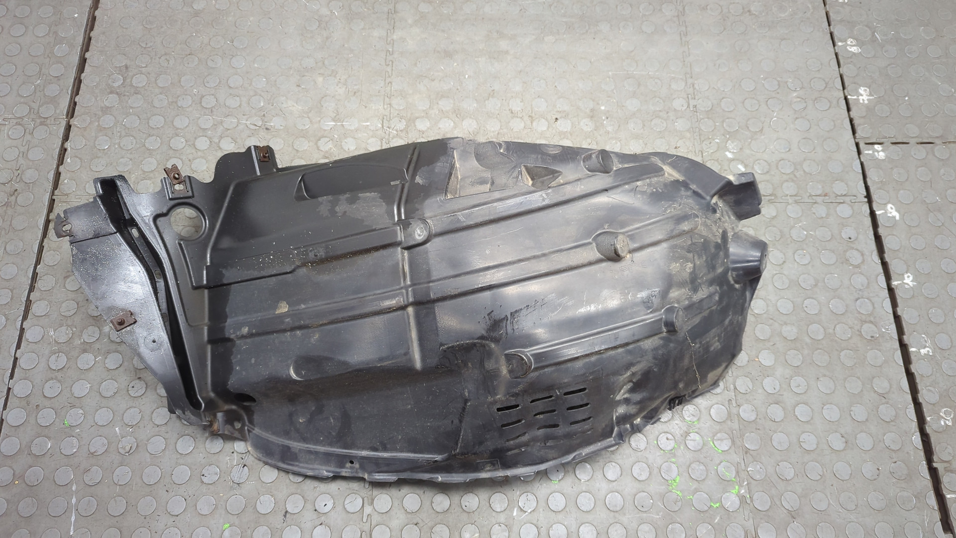 Локер передний левый