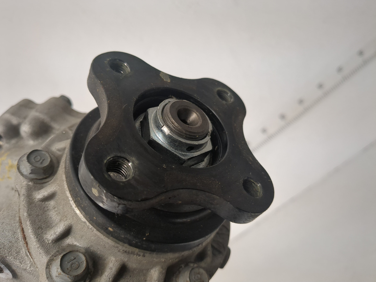 Редуктор переднего моста