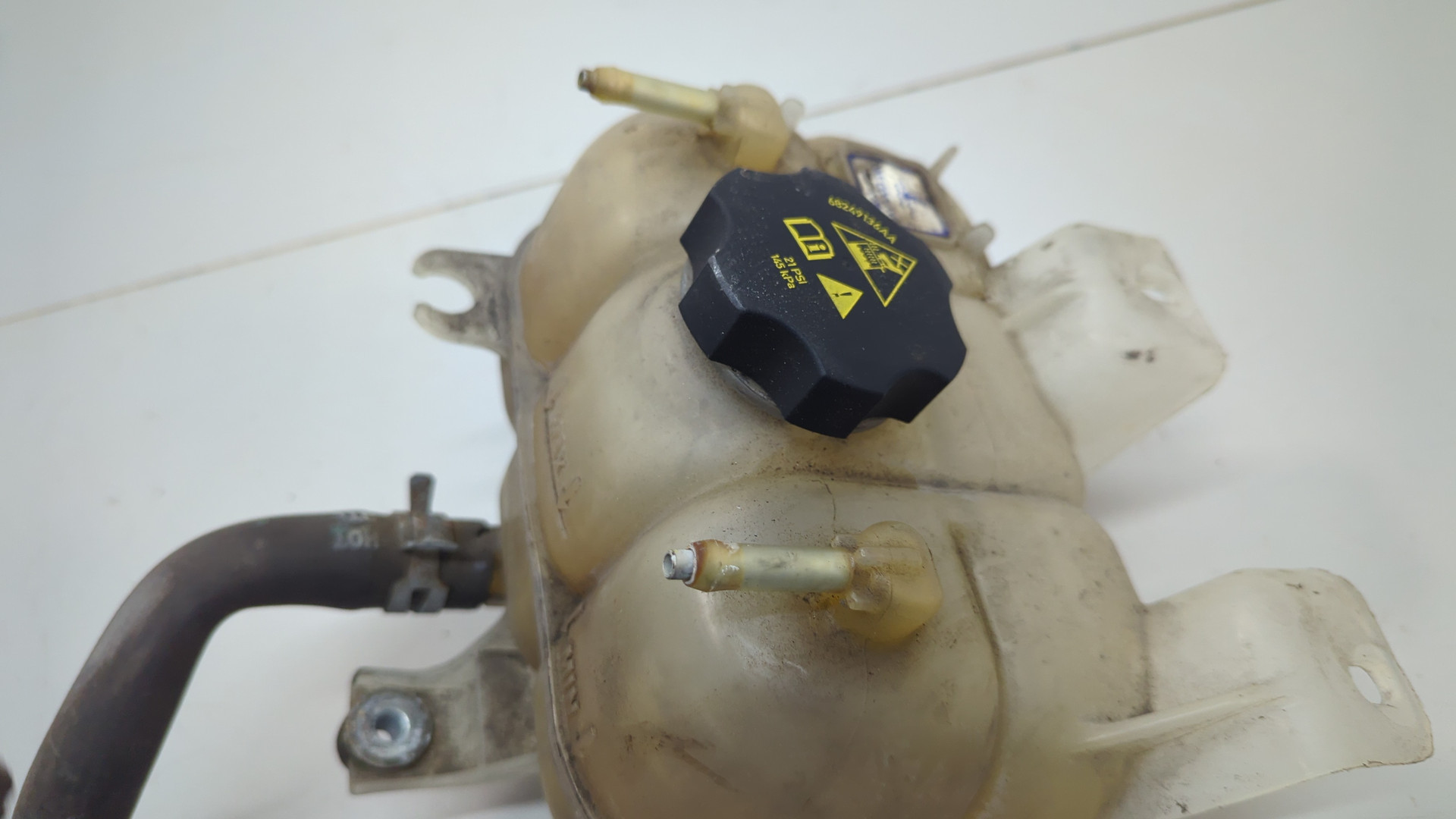 Бачок расширительный