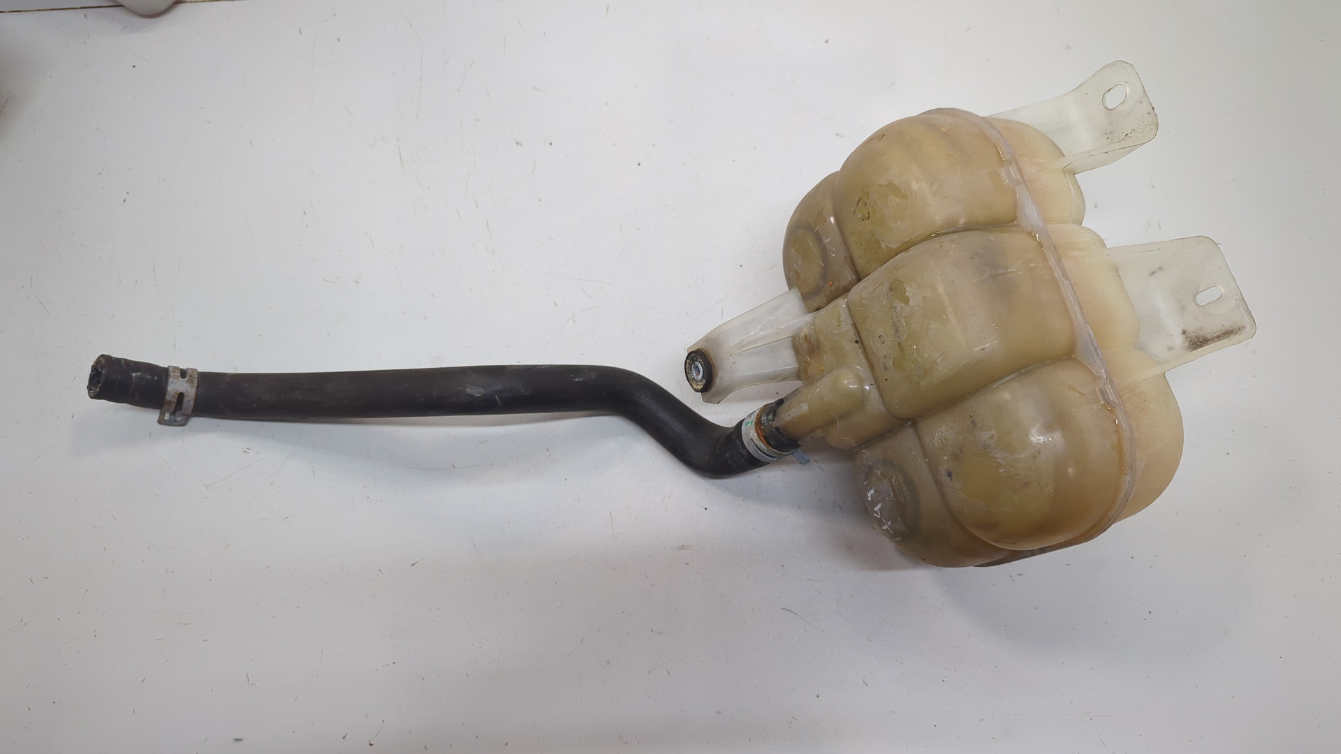 Бачок расширительный