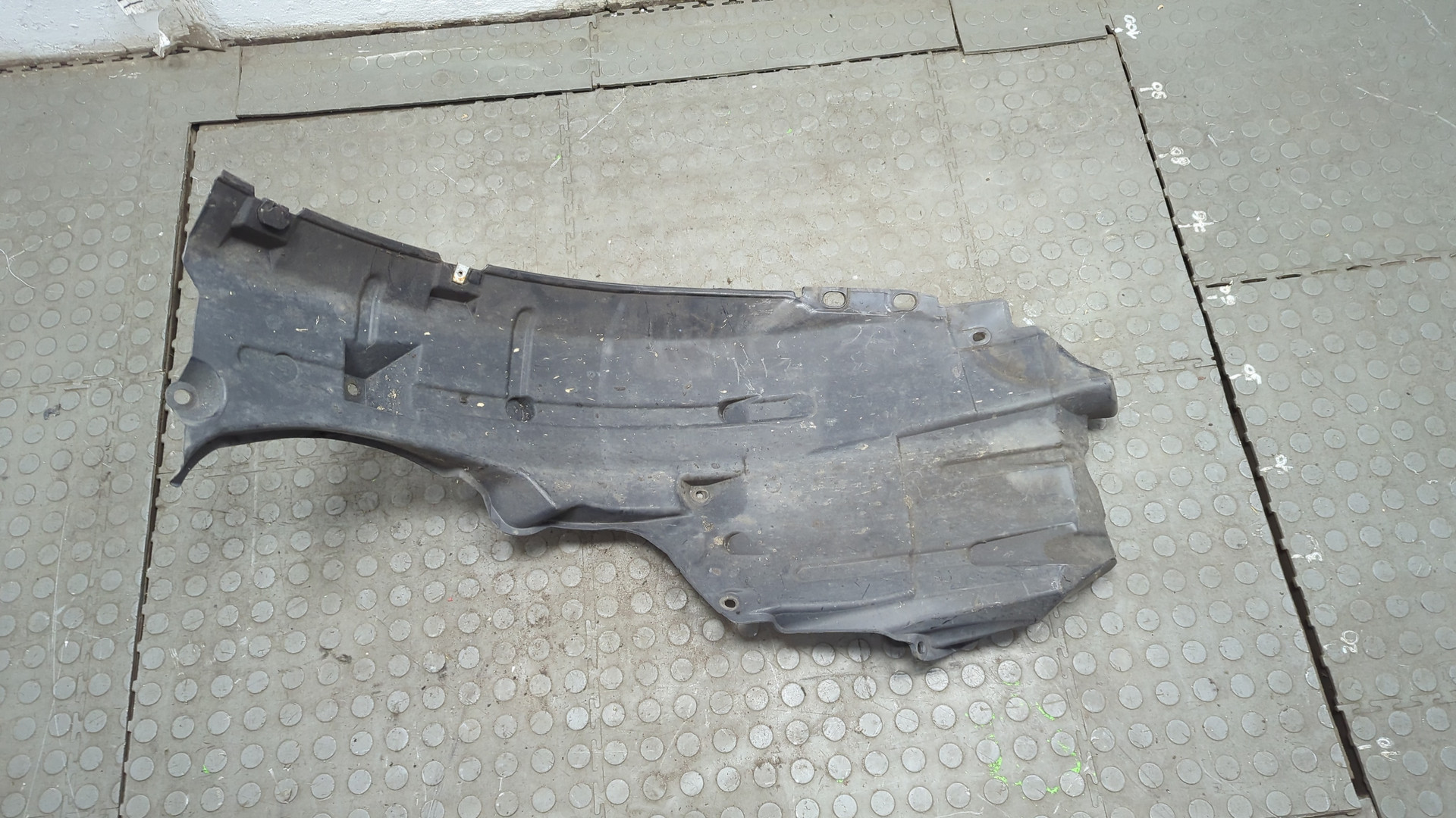 Локер передний левый