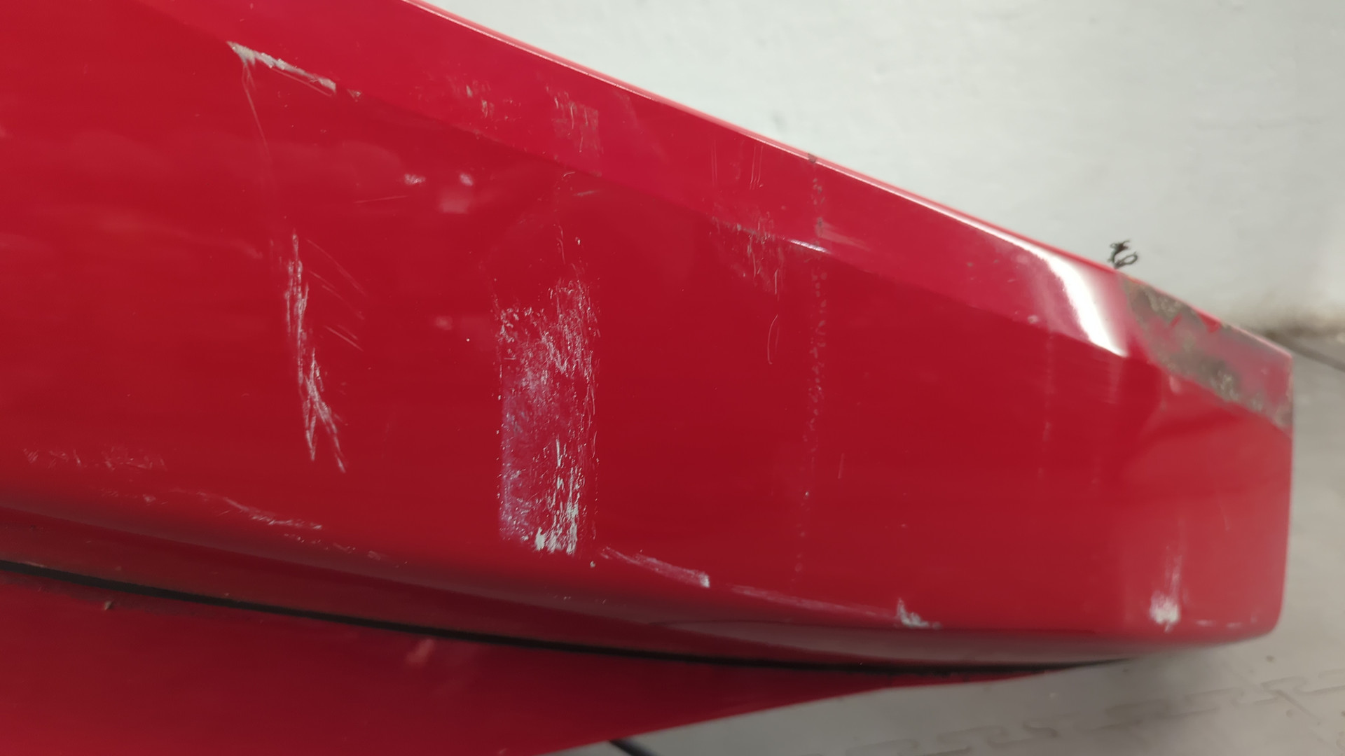 Крыло переднее правое