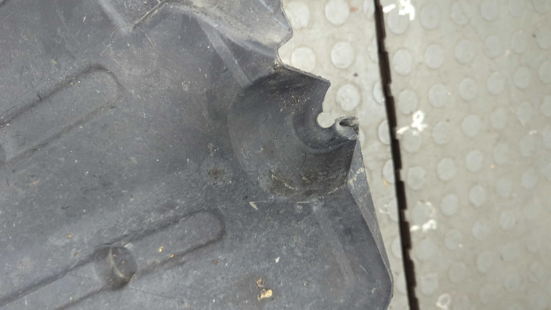 Локер передний правый