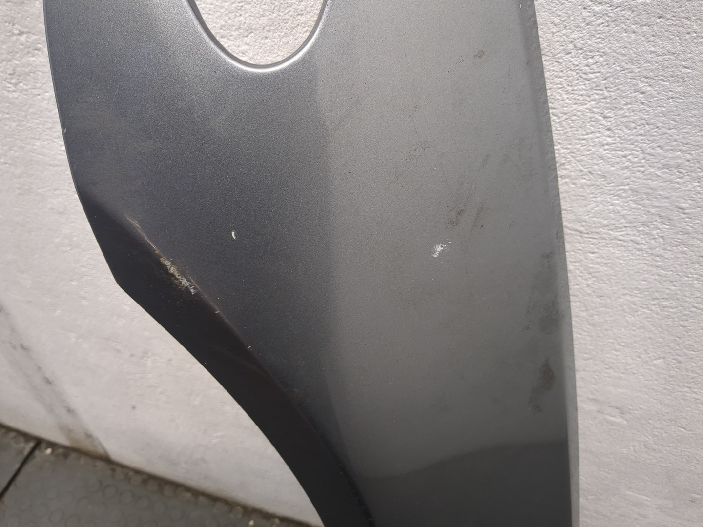 Крыло переднее левое