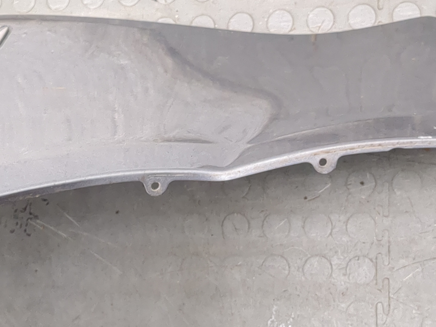 Крыло переднее левое