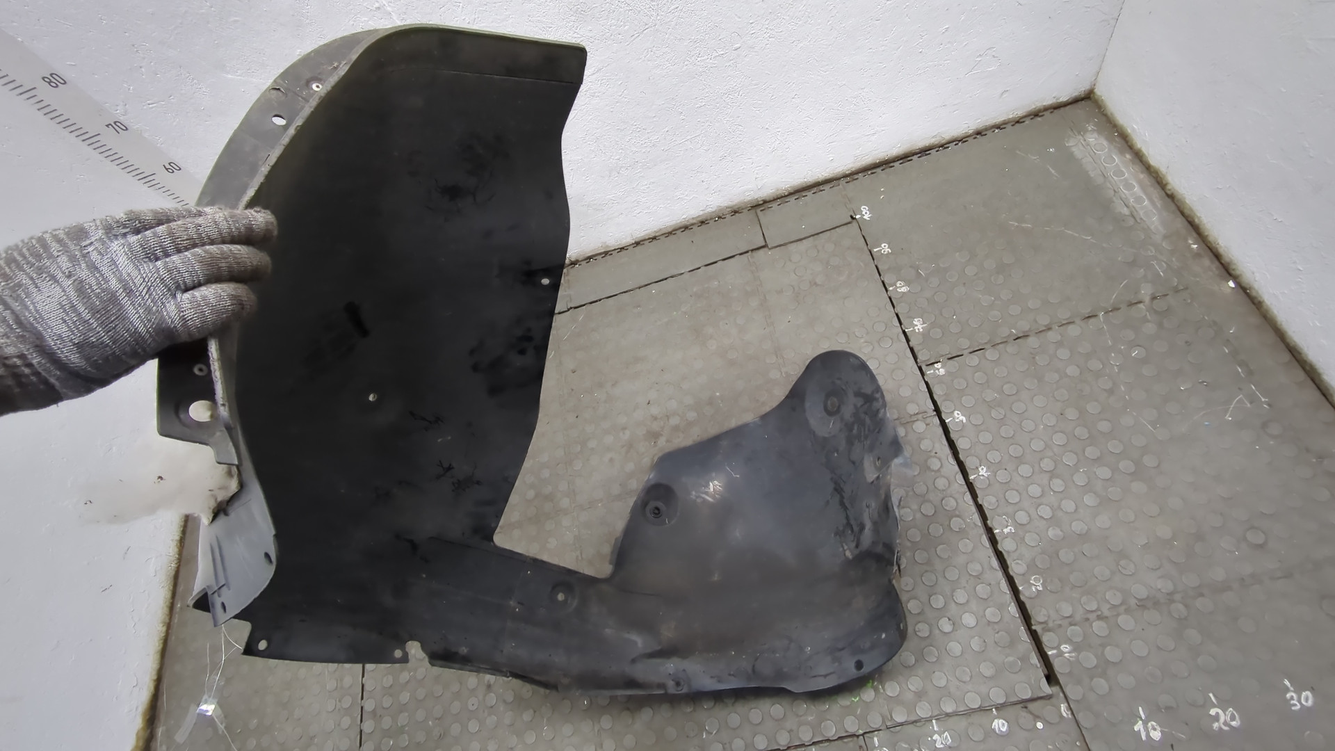 Локер передний правый