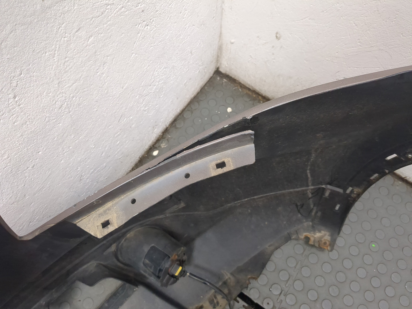 Бампер передний